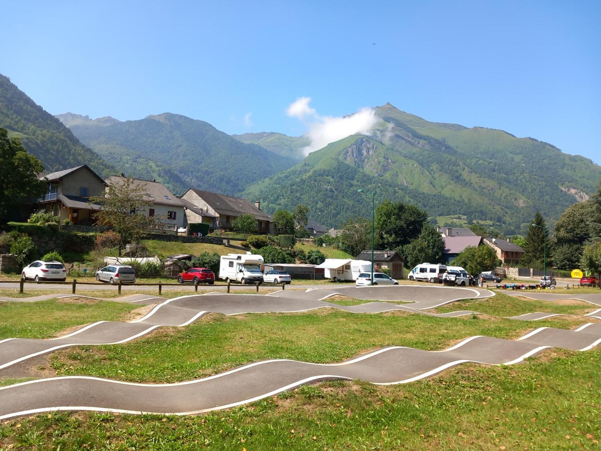 La Campana 107 Apartment Bielle ภายนอก รูปภาพ